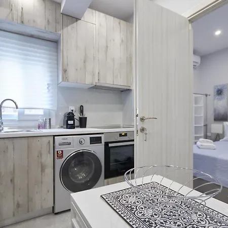 Azalea City - Vesta Philoxenia Apartment